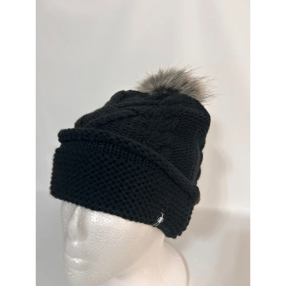 Smartwool Lodge Black Beanie Cap Hat Merino Wool Blend Cable Knit Winter Pom j.